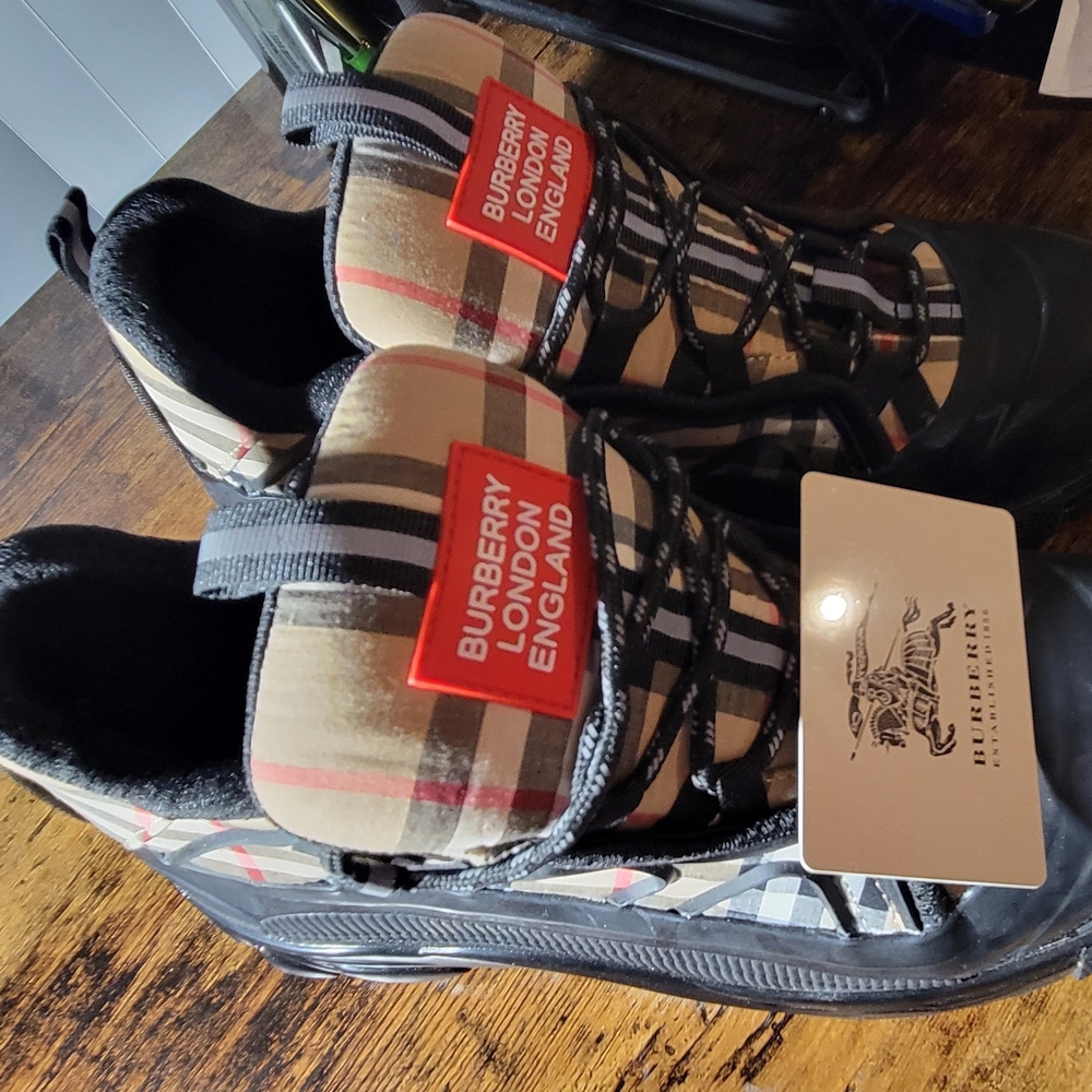 Burberry London England Plaid Sneakers - Picture 6 of 7